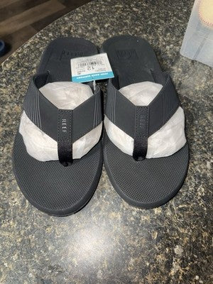 Reef Phantom 2 men's US 12 flip-flop sandal in black with Cushion Bounce footbed and ergonomic arch support