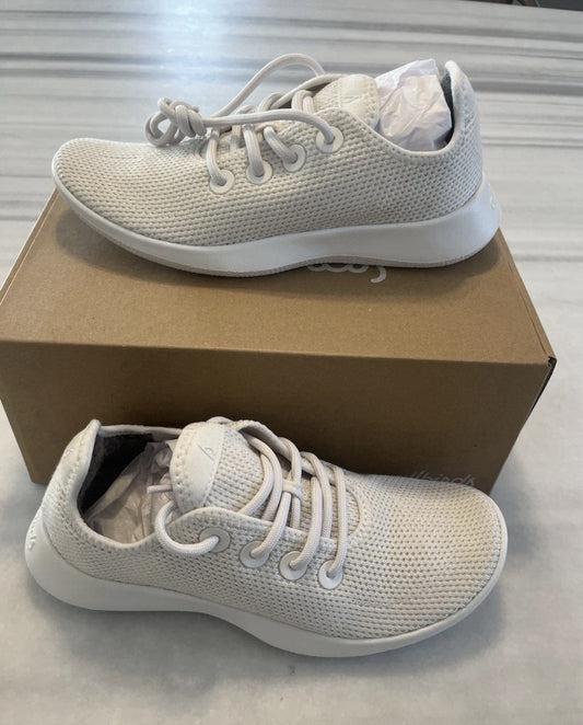 All Birds Tree Runners Men's 7 Kaikoura White - product photo