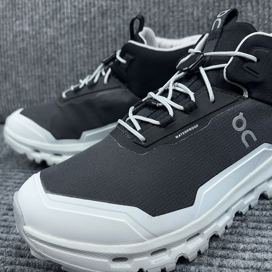 On Cloudhero Mid Waterproof Black White Big Kids' Size 3.5Y - product photo